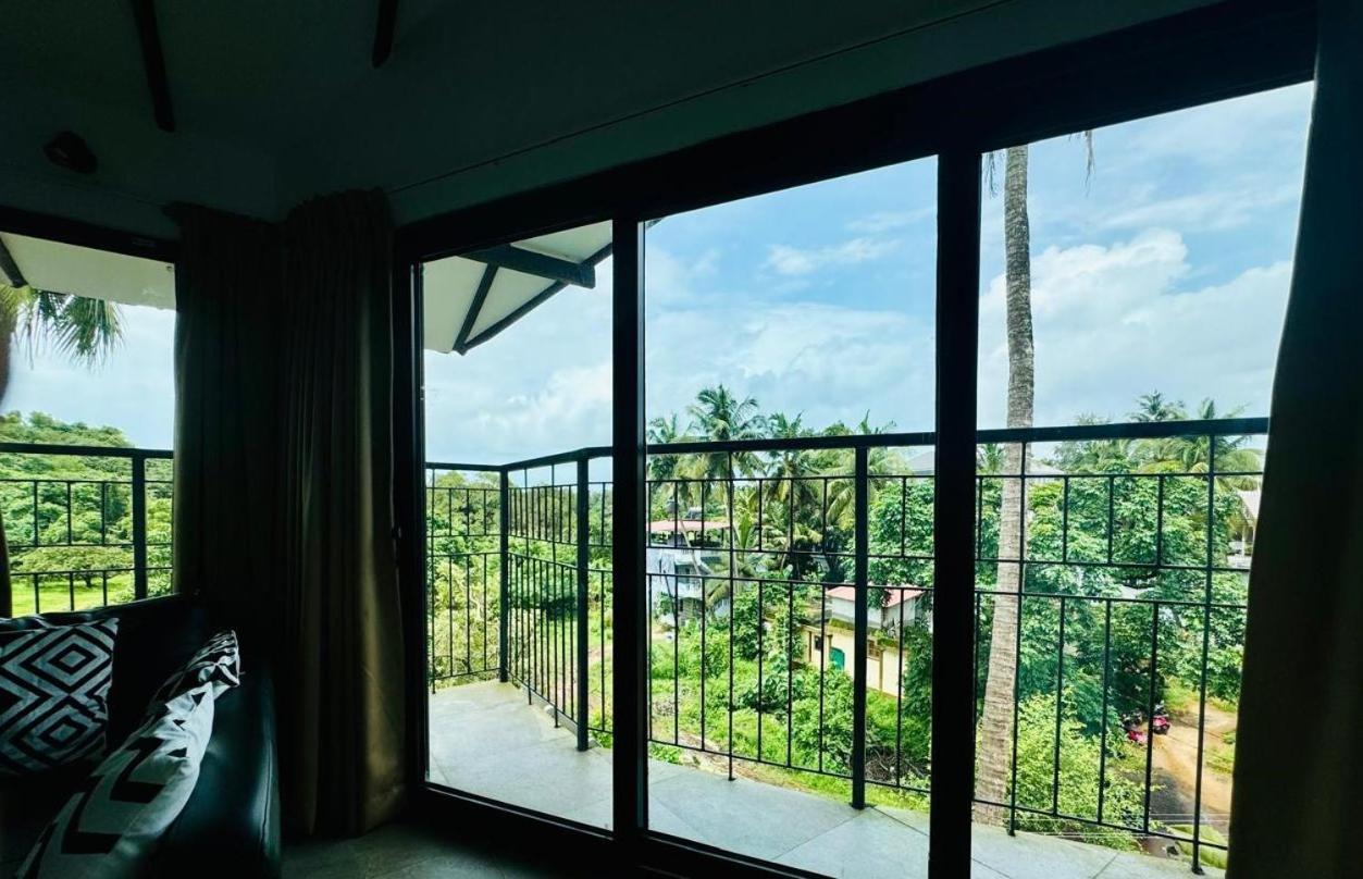 HALF Hotel, Calangute Bagian luar foto