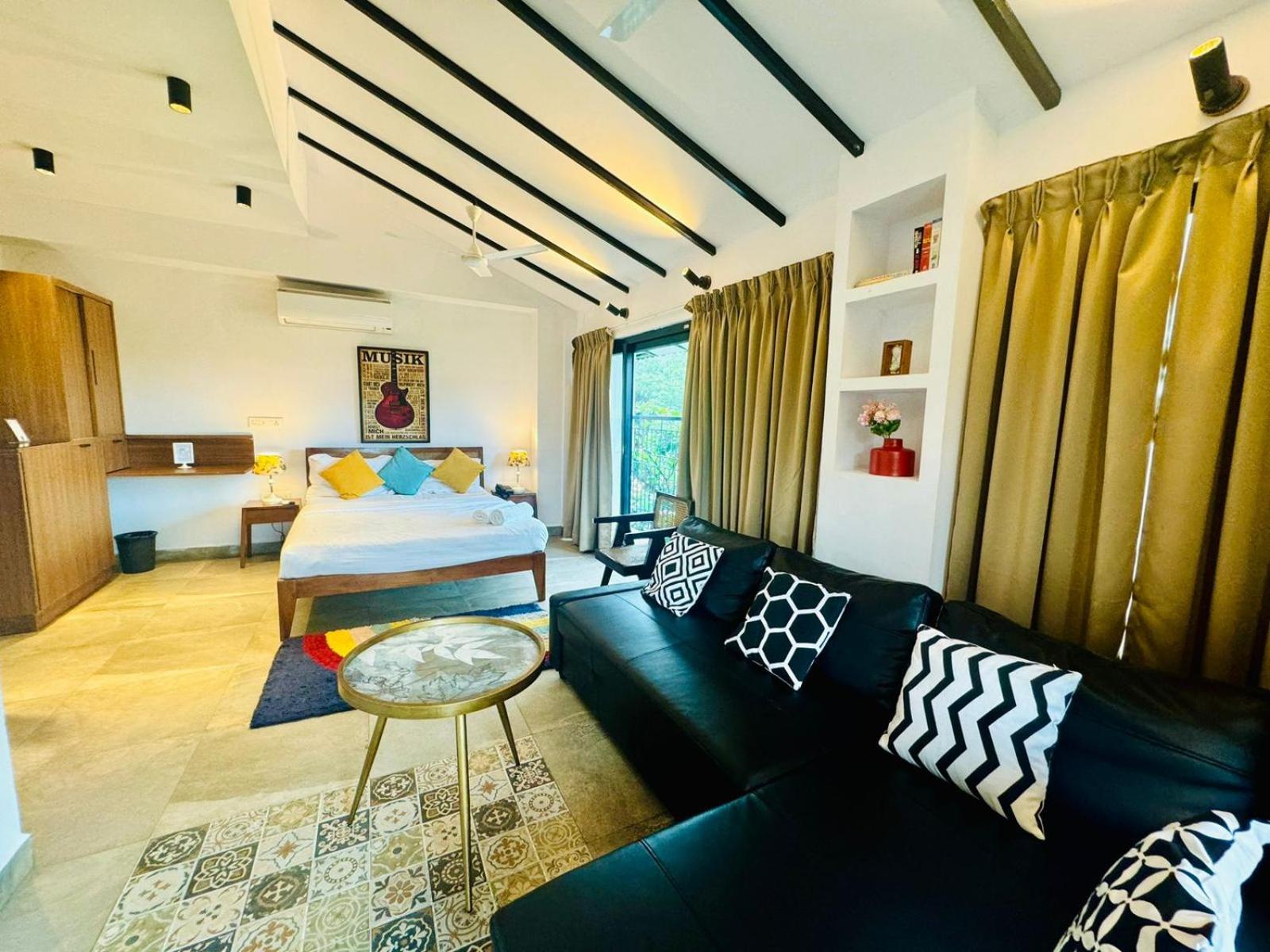 HALF Hotel, Calangute Bagian luar foto