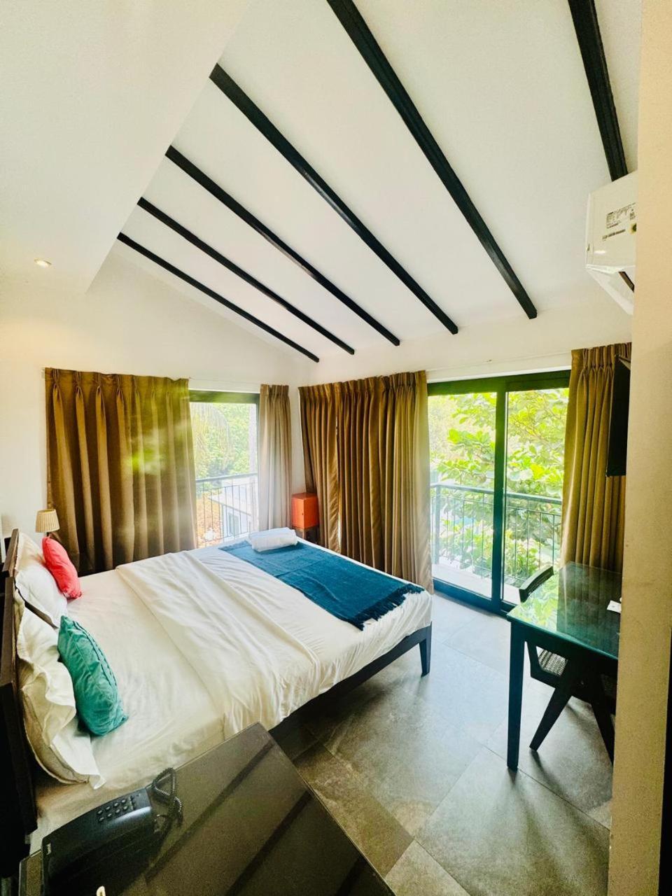 HALF Hotel, Calangute Bagian luar foto